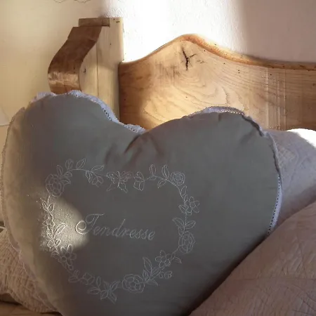 住宿加早餐酒店 La Tarabelle Bourgs sur Colagne